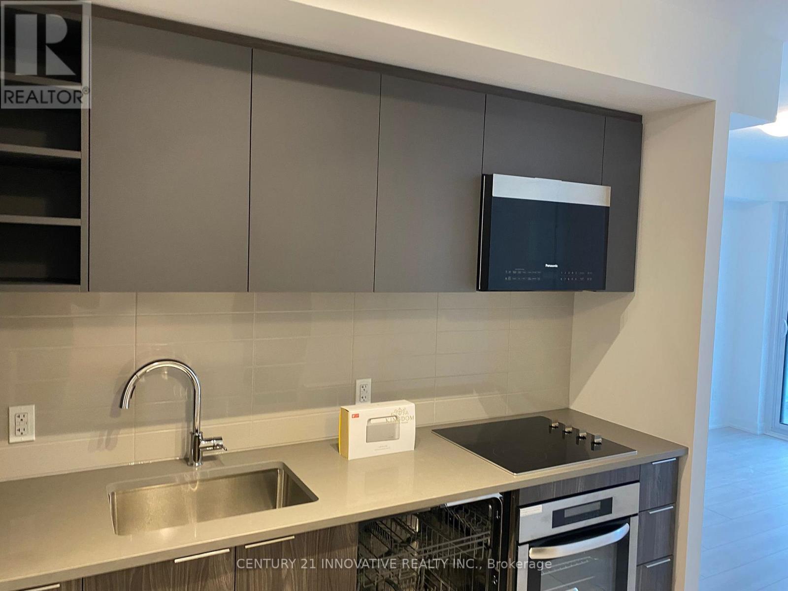 2716 - 2033 Kennedy Road, Toronto, ON - Indoor Photo Showing Kitchen