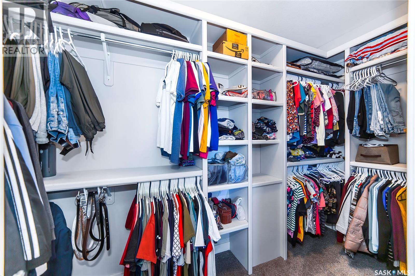 334 Gillies Crescent, Saskatoon, SK - Indoor With Storage