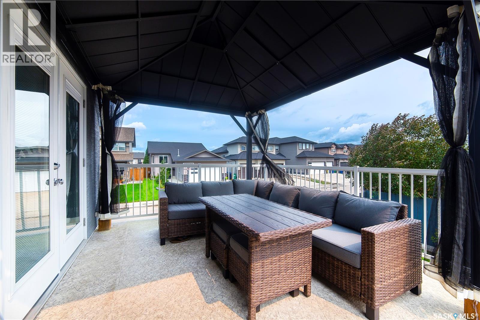 334 Gillies Crescent, Saskatoon, SK - Outdoor With Deck Patio Veranda With Exterior