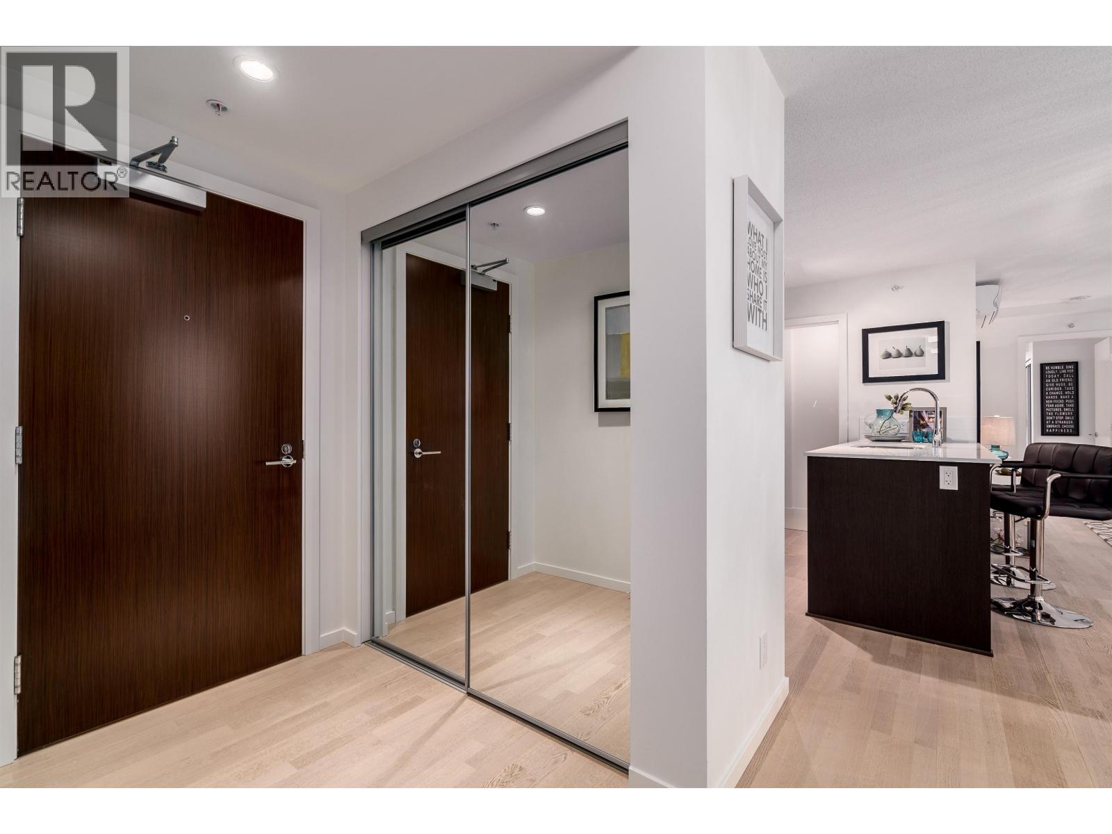 1110 7888 Ackroyd Road, Richmond, BC - Indoor Photo Showing Other Room