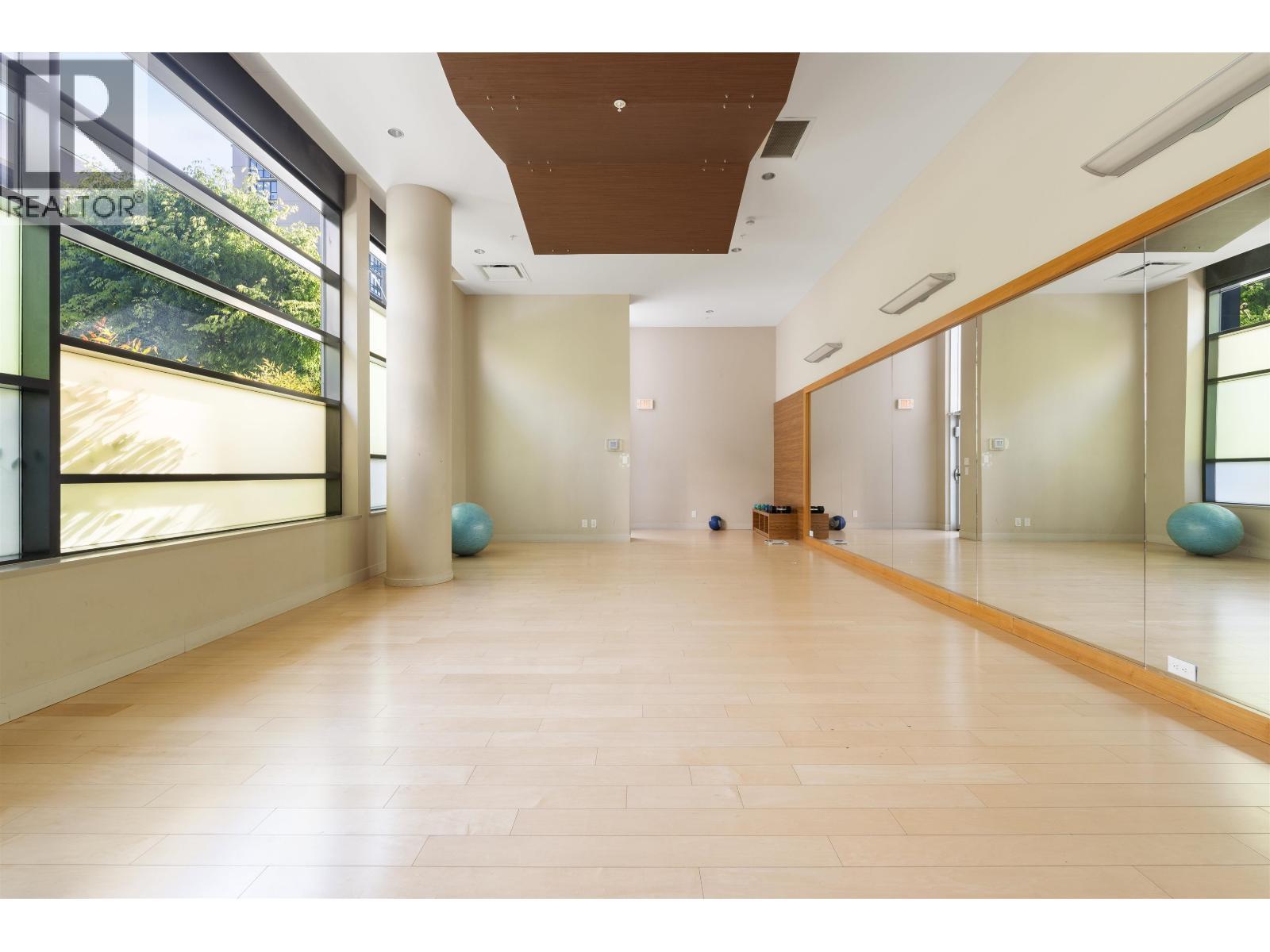 1110 7888 Ackroyd Road, Richmond, BC - Indoor Photo Showing Other Room