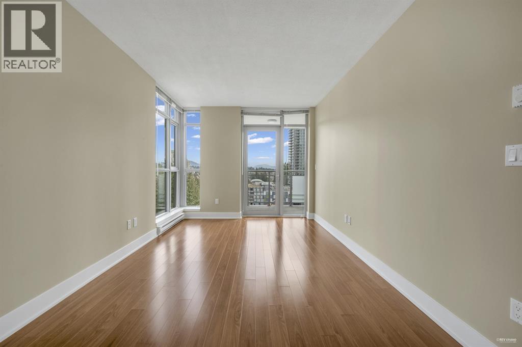 1508 3008 Glen Drive, Coquitlam, BC - Indoor Photo Showing Other Room