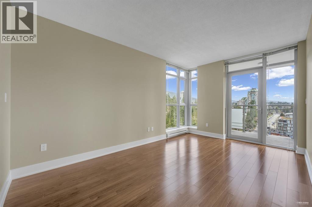 1508 3008 Glen Drive, Coquitlam, BC - Indoor Photo Showing Other Room