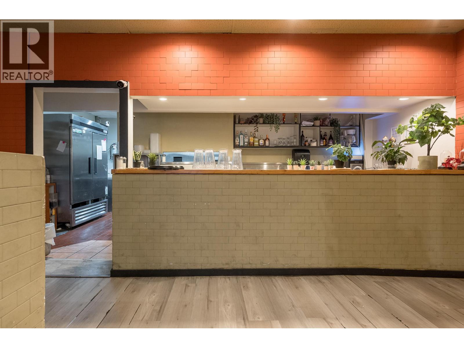 6372 Fraser Street, Vancouver, BC