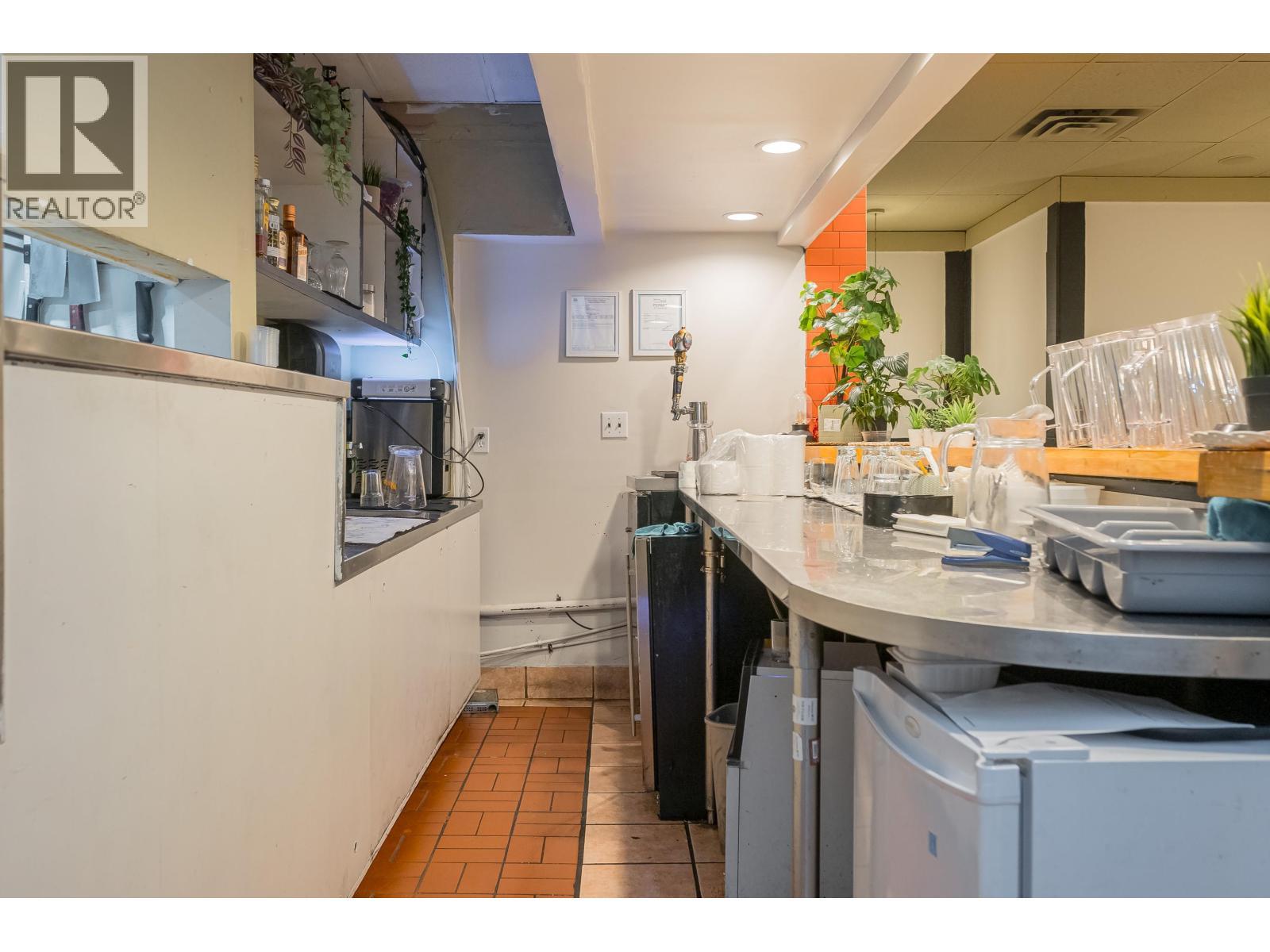 6372 Fraser Street, Vancouver, BC