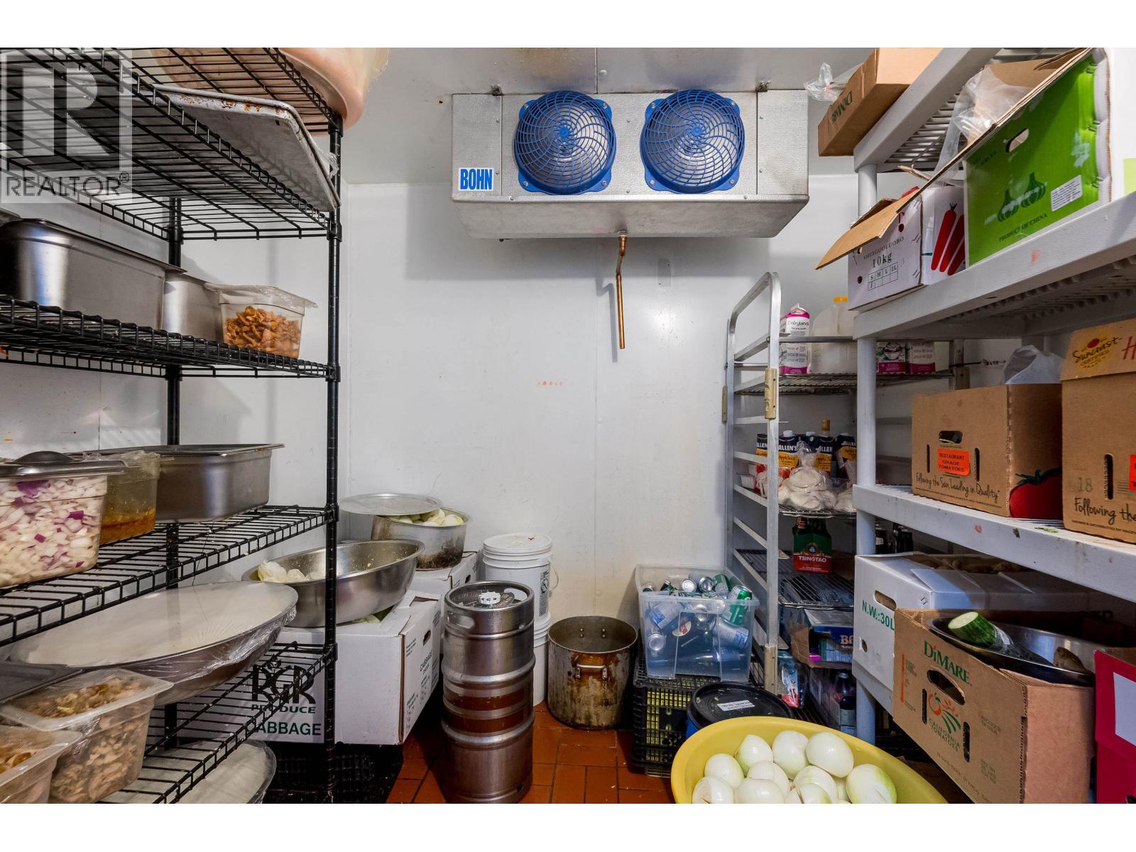 6372 Fraser Street, Vancouver, BC