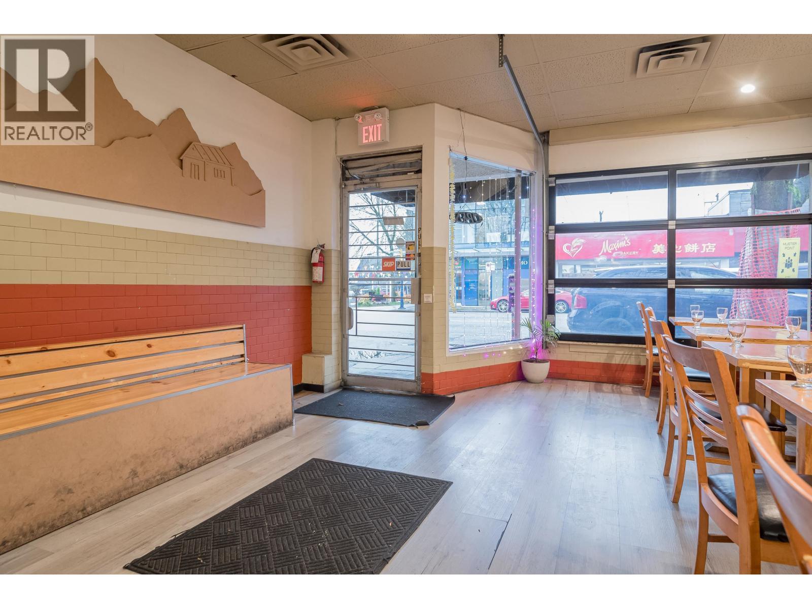 6372 Fraser Street, Vancouver, BC