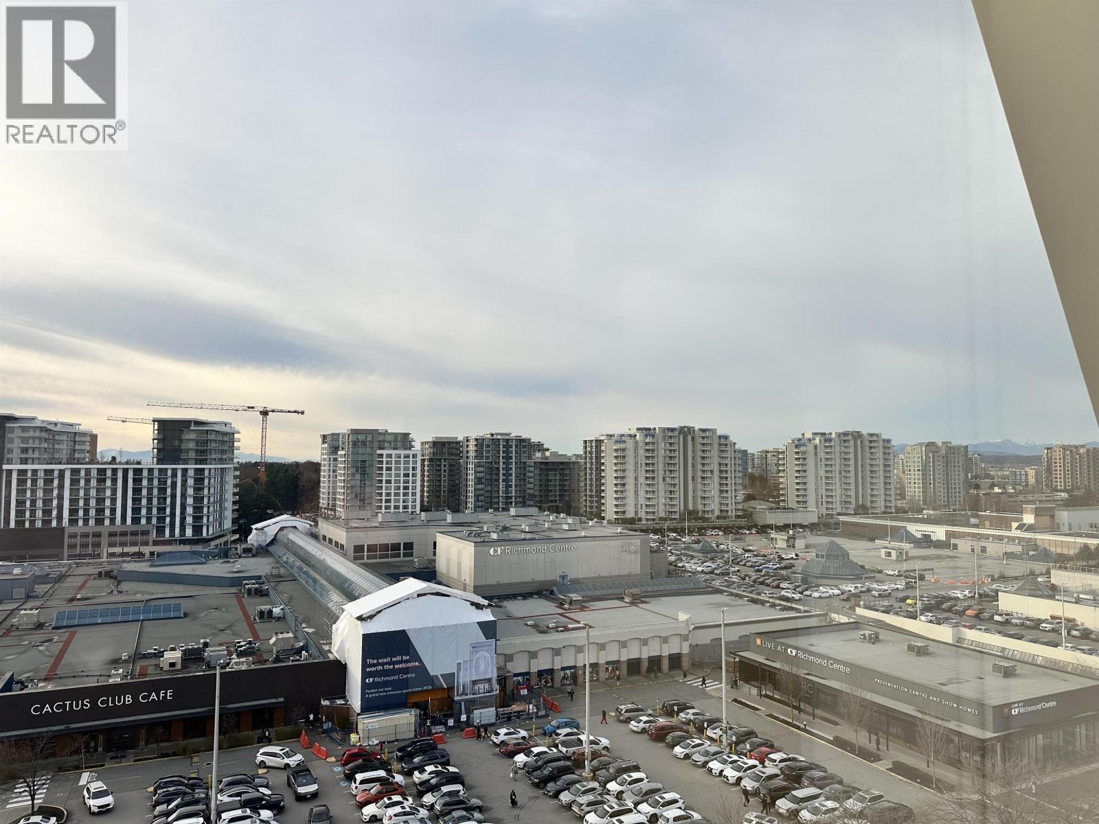 1015 6388 No 3 Road, Richmond, BC