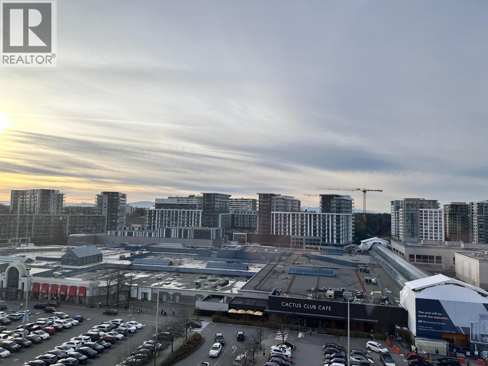 1015 6388 No 3 Road, Richmond, BC