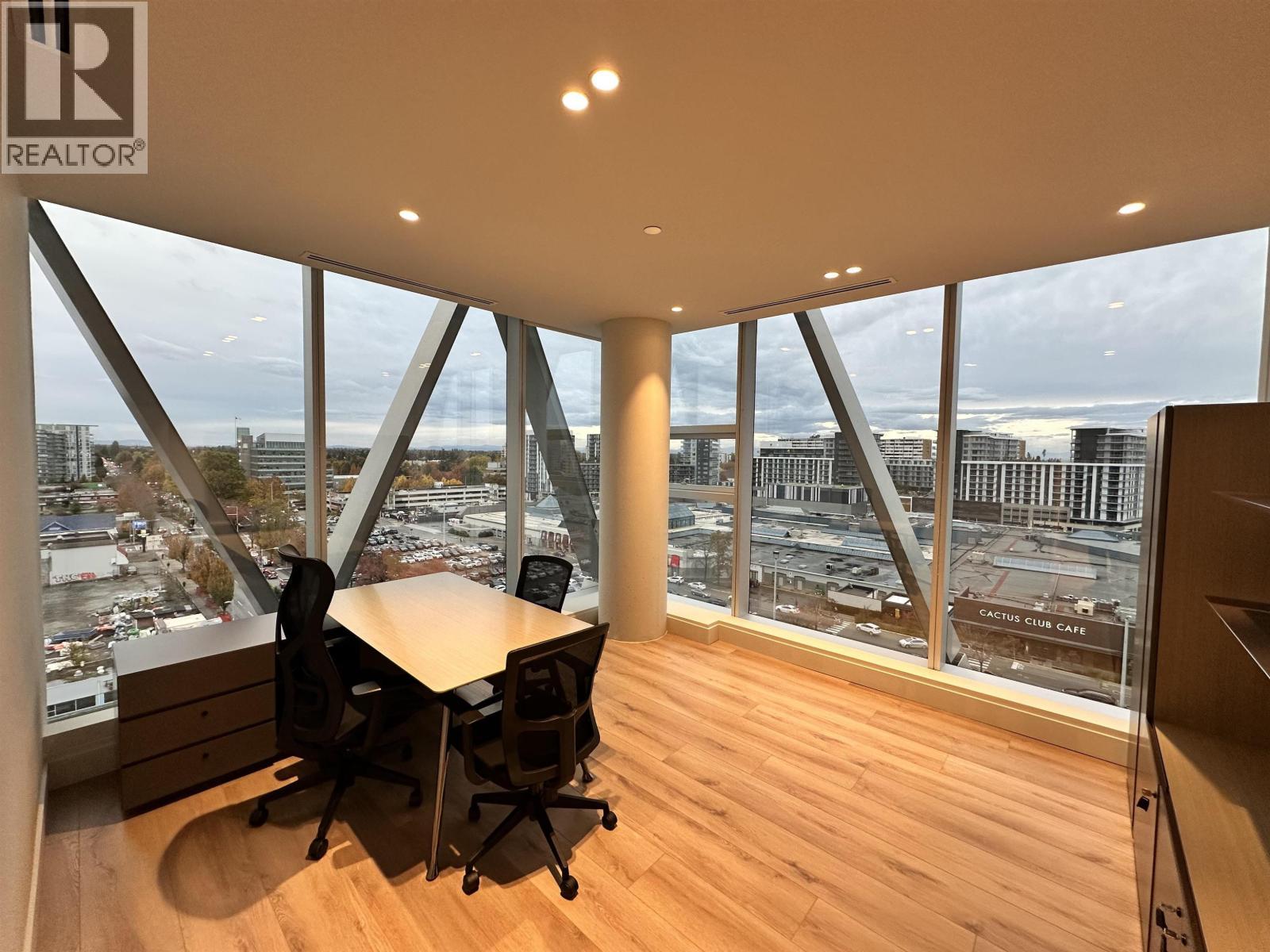 1015 6388 No 3 Road, Richmond, BC