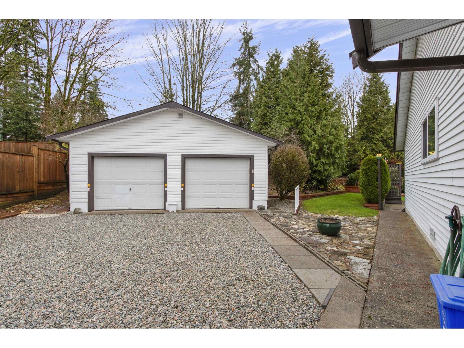 5917 Kildare Place, Surrey, BC - Outdoor With Exterior