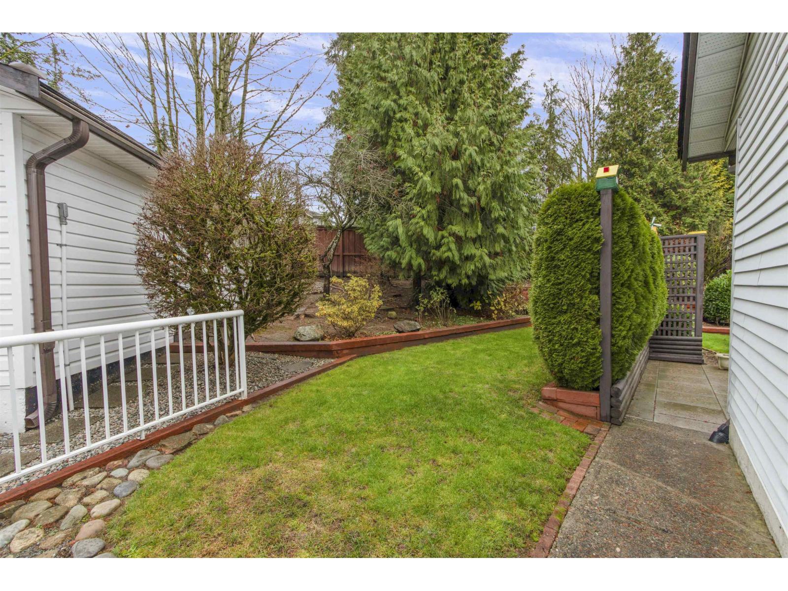 5917 Kildare Place, Surrey, BC - Outdoor With Deck Patio Veranda