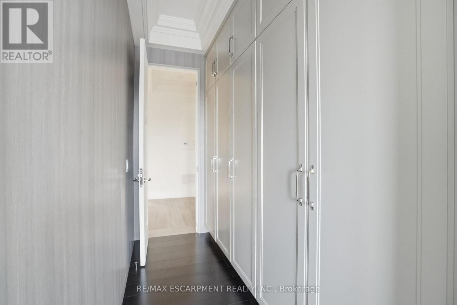 312 - 300 Randall Street, Oakville, ON - Indoor Photo Showing Other Room