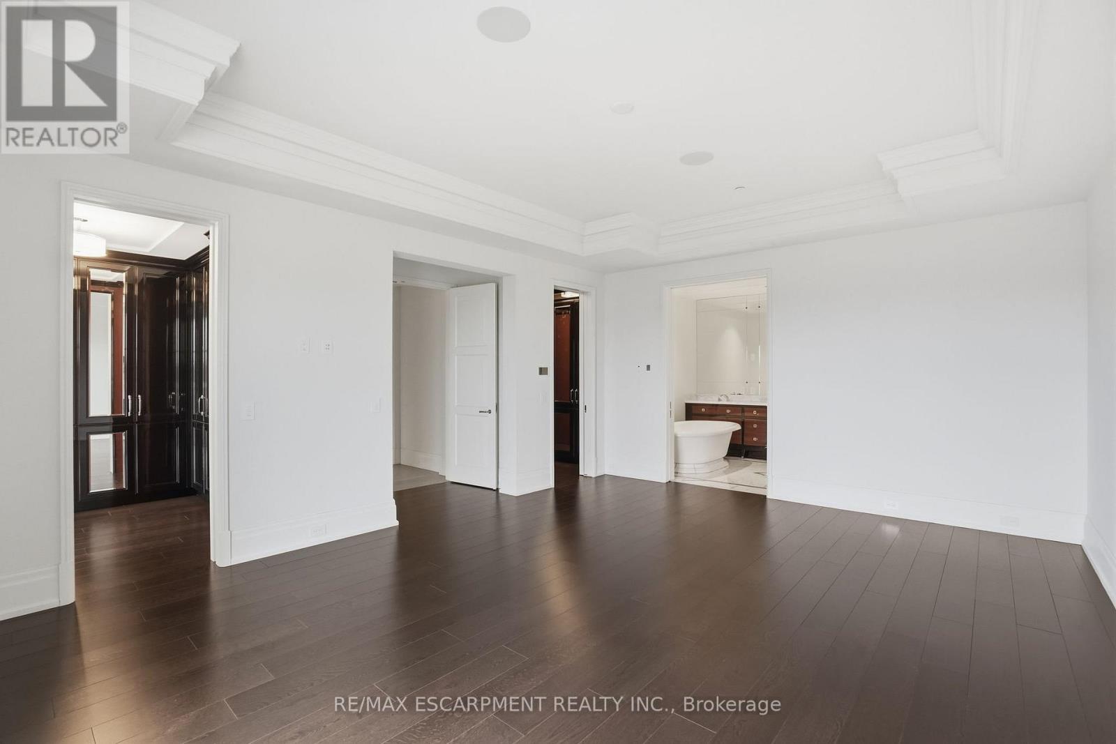 312 - 300 Randall Street, Oakville, ON - Indoor Photo Showing Other Room