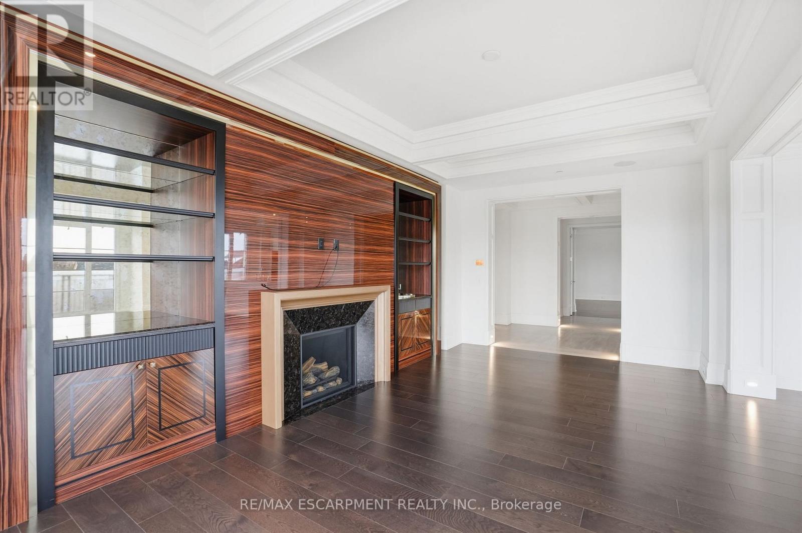 312 - 300 Randall Street, Oakville, ON - Indoor Photo Showing Living Room With Fireplace