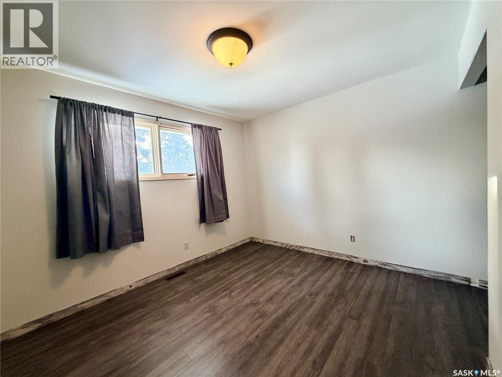 20 4Th Avenue E, Neilburg, SK - Indoor Photo Showing Other Room