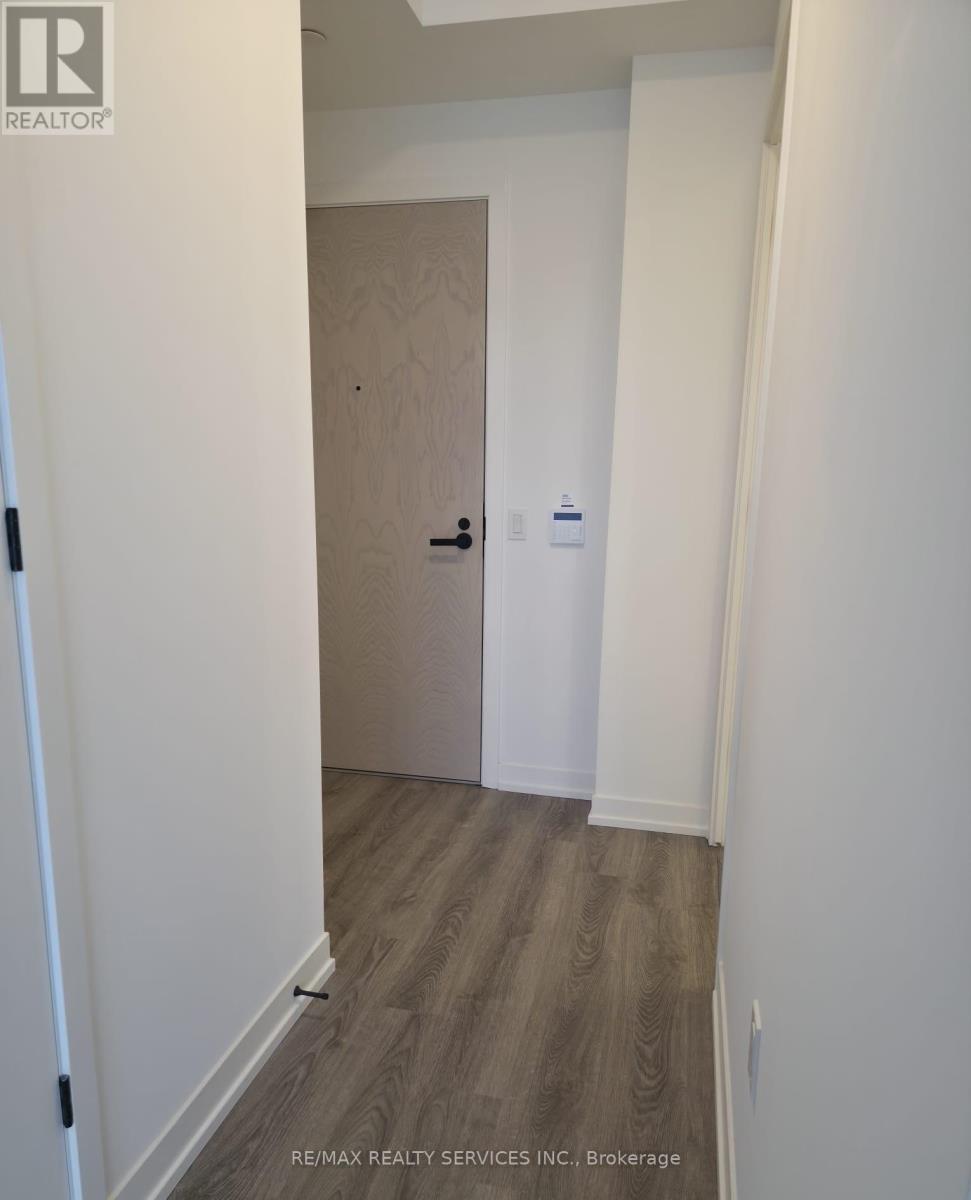 1706 - 8 Interchange Way W, Vaughan, ON - Indoor Photo Showing Other Room