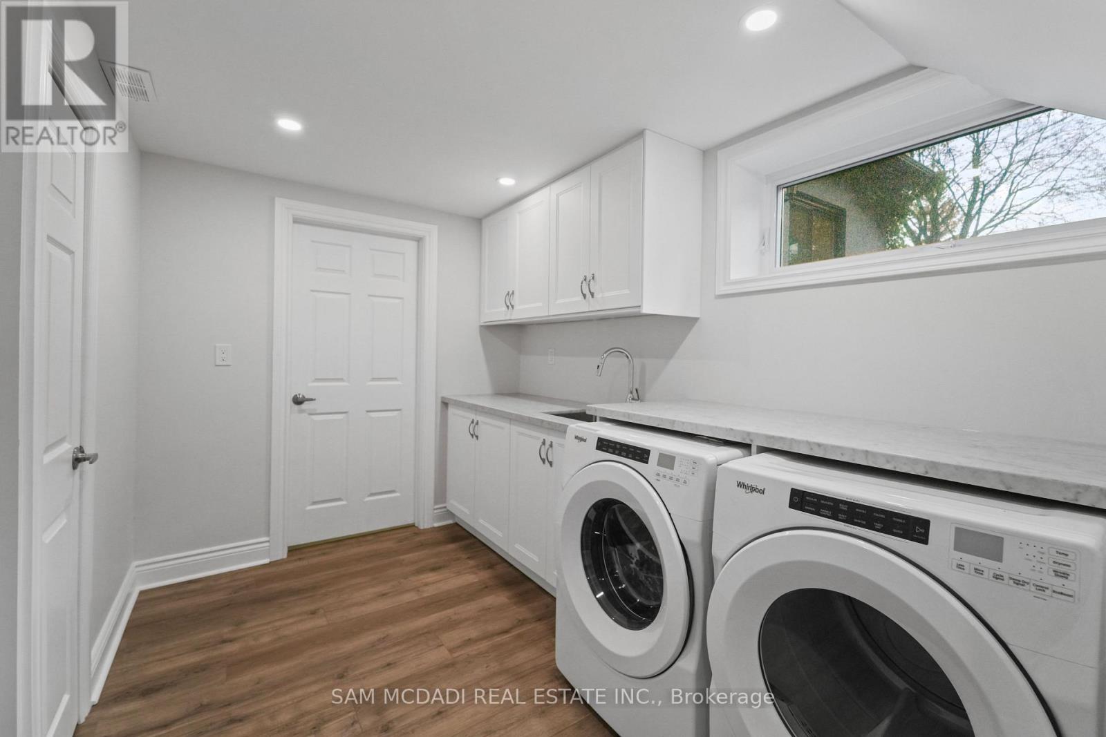 474 Bob-O-Link Road, Mississauga, ON - Indoor Photo Showing Laundry Room