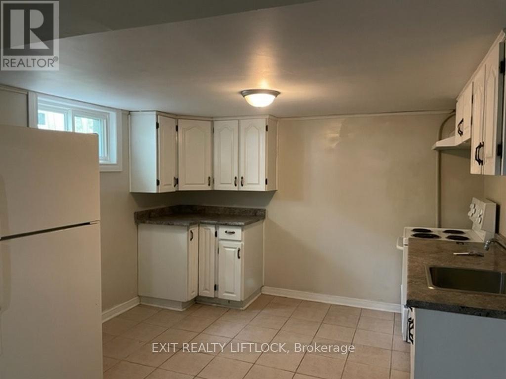 Lower - 1437 Westbrook Drive, Peterborough (Monaghan Ward 2), ON - Indoor Photo Showing Kitchen