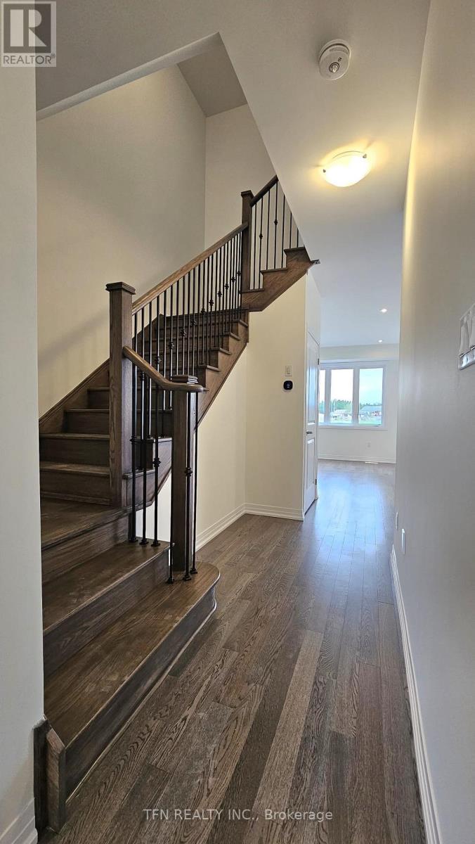 8 - 15 Peach Street, Thorold, ON - Indoor Photo Showing Other Room