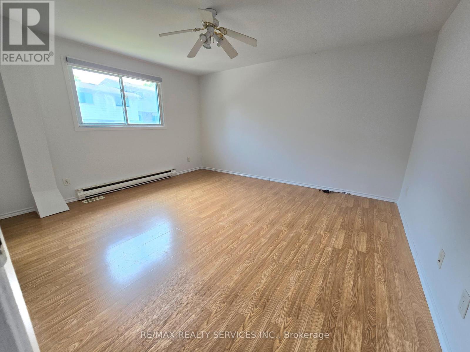 441 Parkview Crescent, Cambridge, ON - Indoor Photo Showing Other Room