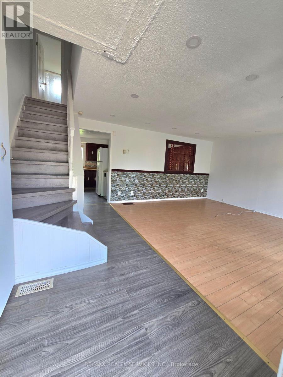 441 Parkview Crescent, Cambridge, ON - Indoor Photo Showing Other Room