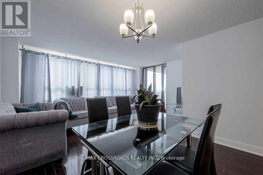 1109 - 45 Sunrise Avenue, Toronto, ON - Indoor Photo Showing Dining Room