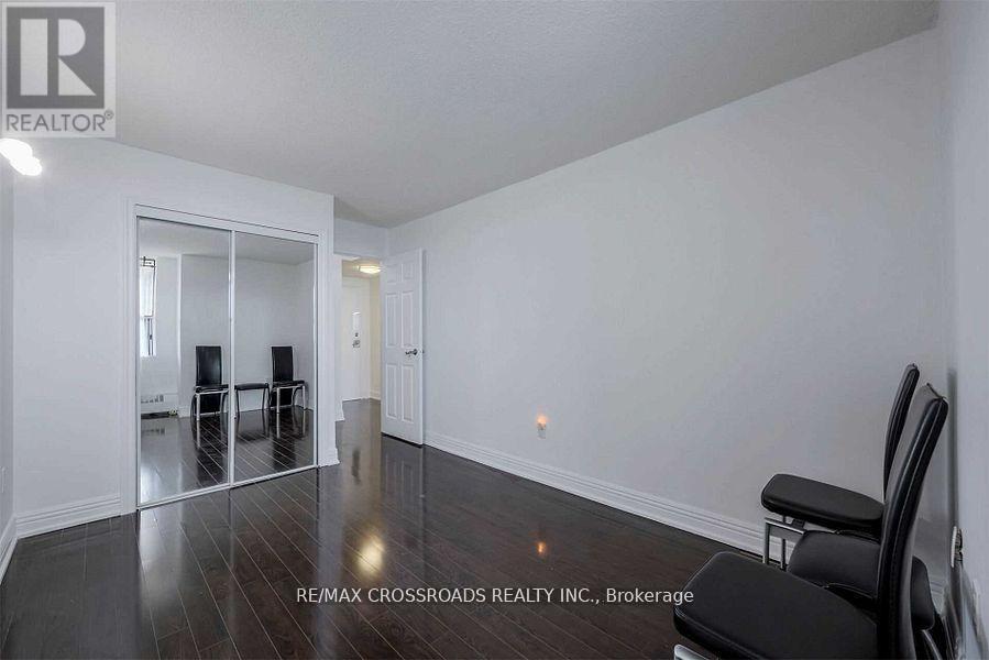 1109 - 45 Sunrise Avenue, Toronto, ON - Indoor Photo Showing Other Room