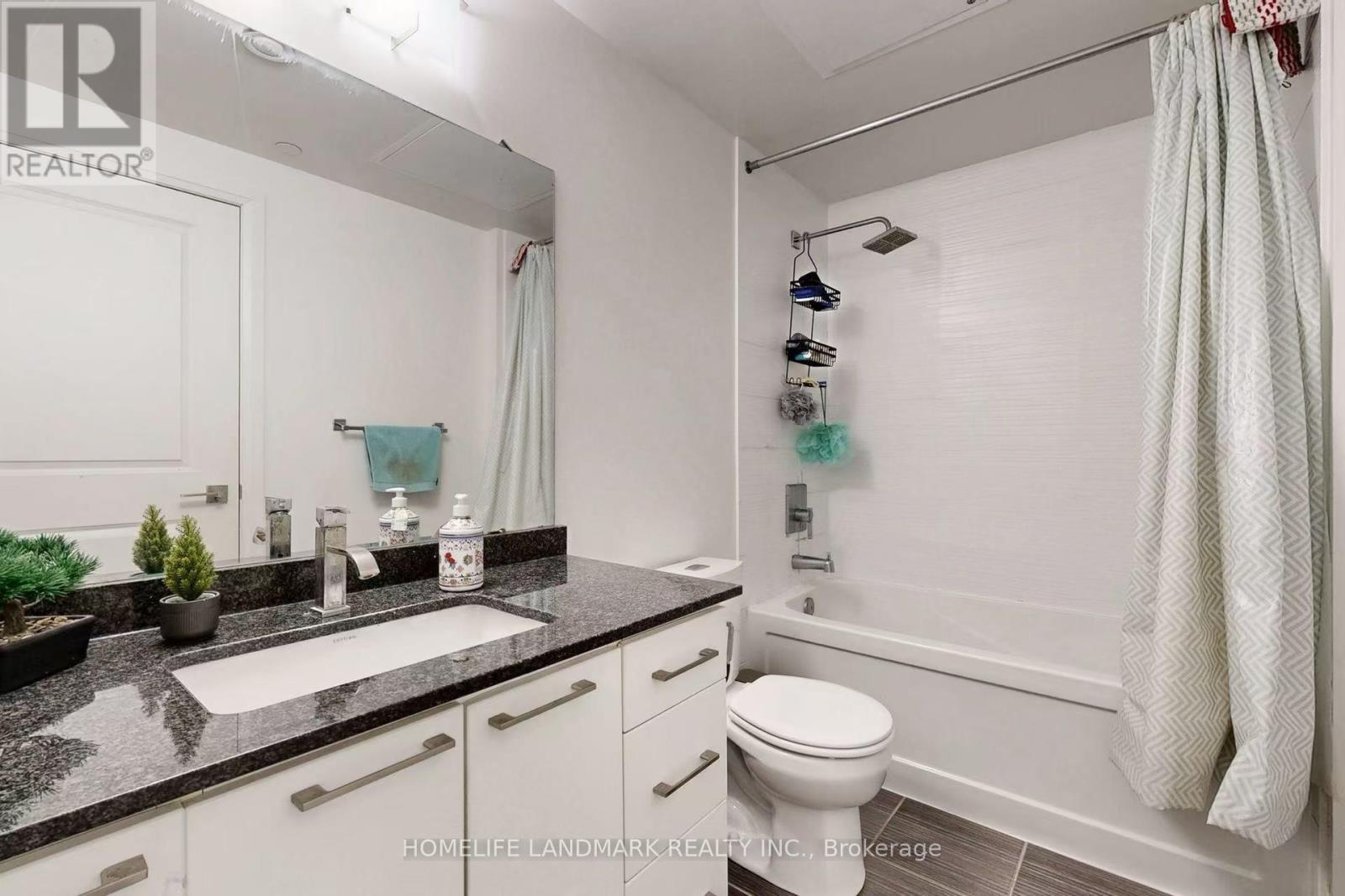 1123 - 7161 Yonge Street, Markham, ON - Indoor Photo Showing Bathroom