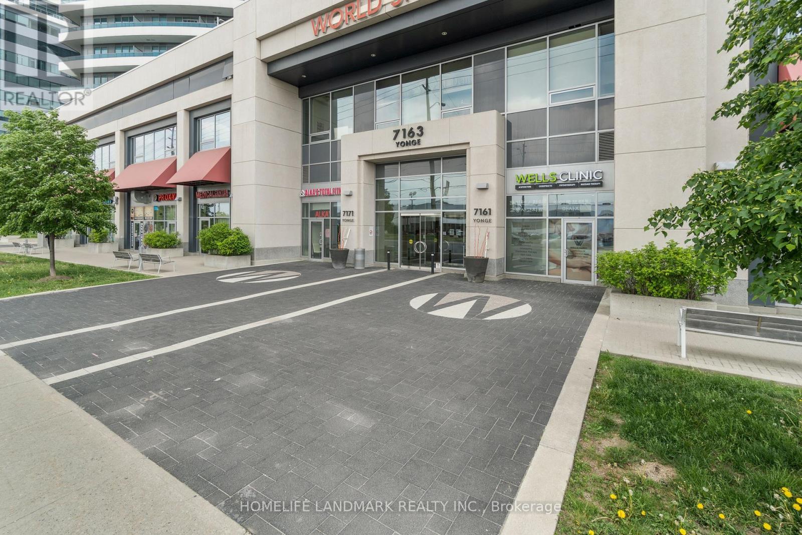 1123 - 7161 Yonge Street, Markham, ON - Outdoor