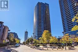 706 - 9 VALHALLA INN ROAD Toronto, ON M9B 1S9