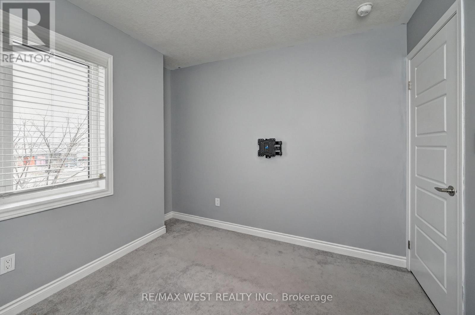 118 Daylily Lane, Kitchener, ON - Indoor Photo Showing Other Room
