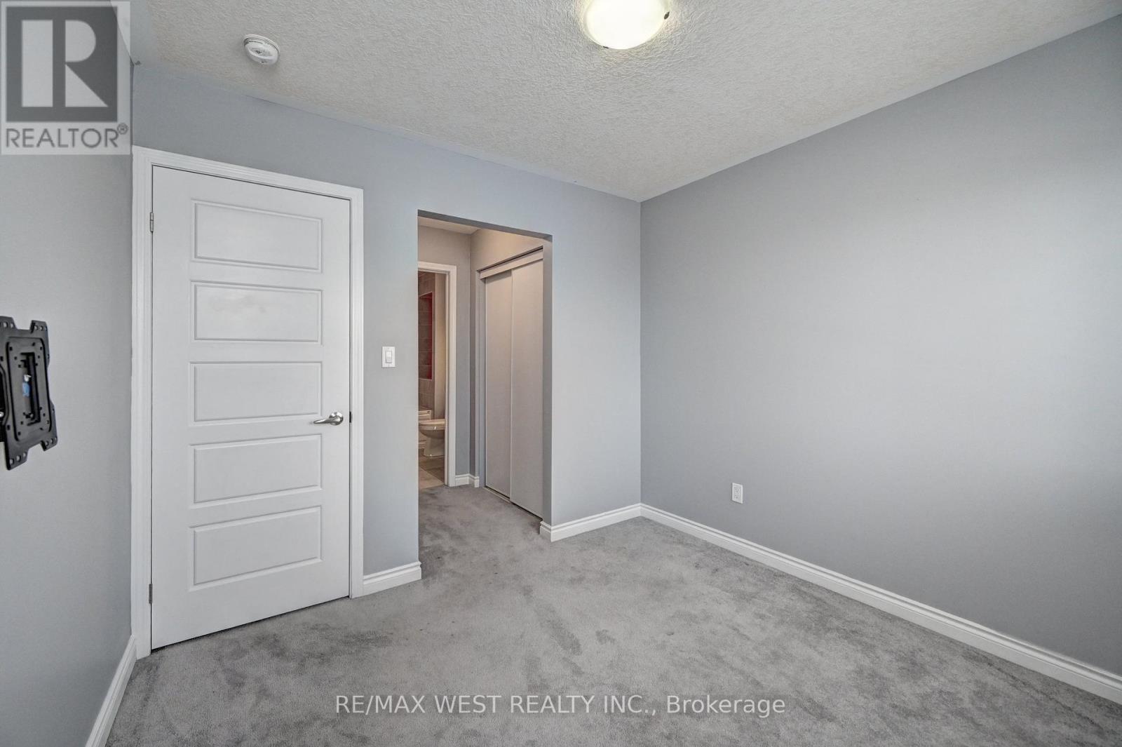 118 Daylily Lane, Kitchener, ON - Indoor Photo Showing Other Room