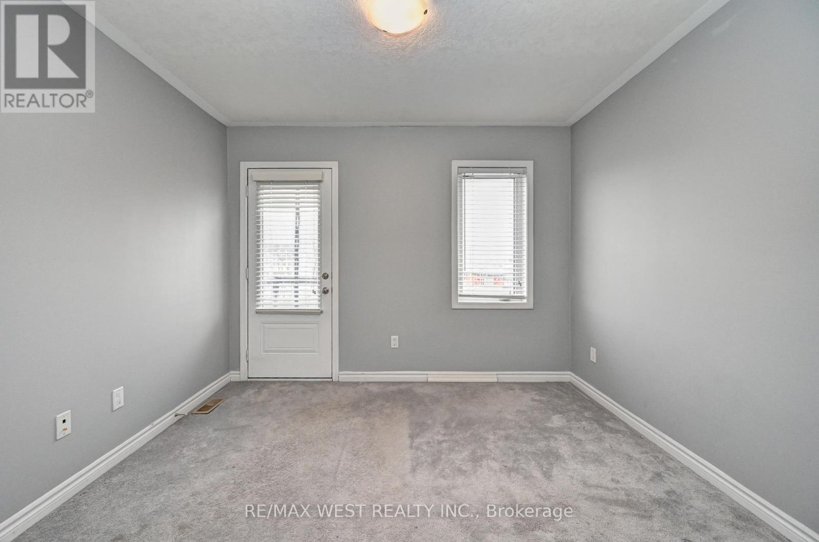 118 Daylily Lane, Kitchener, ON - Indoor Photo Showing Other Room