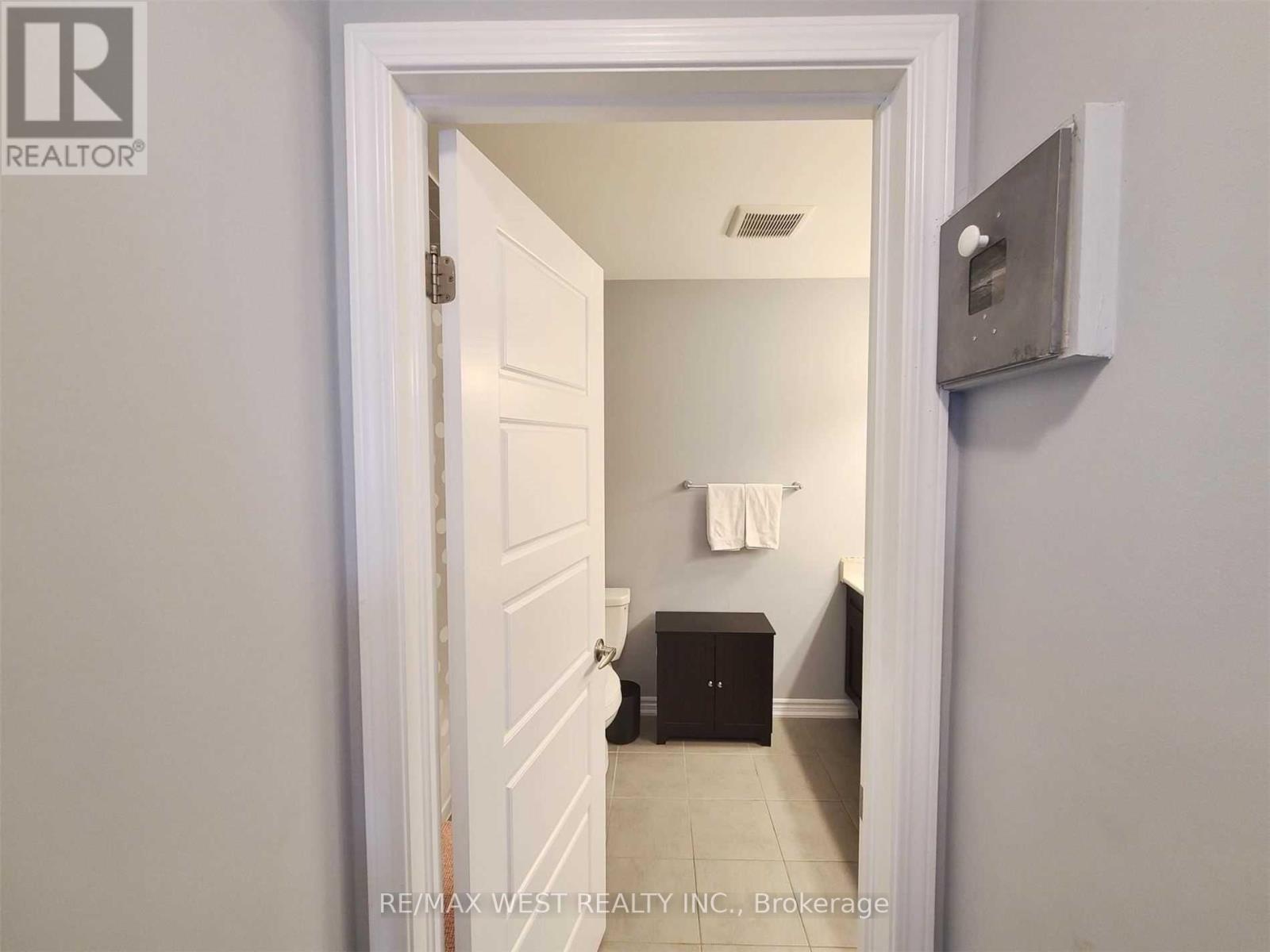 118 Daylily Lane, Kitchener, ON