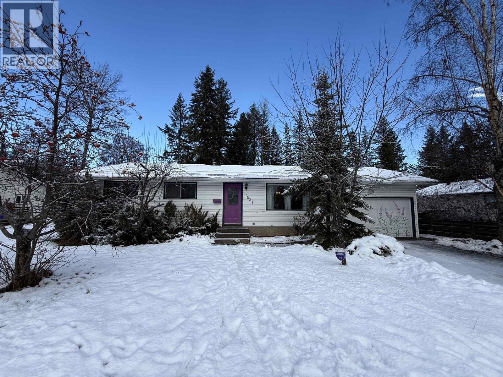 1221 Lewis Drive, Quesnel, BC - Outdoor