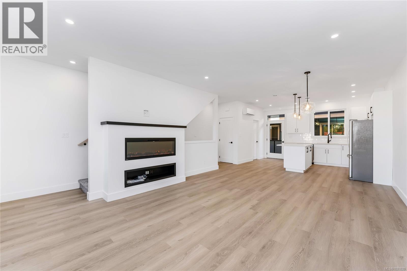 907 Vine Crt, Langford, BC - Indoor Photo Showing Other Room