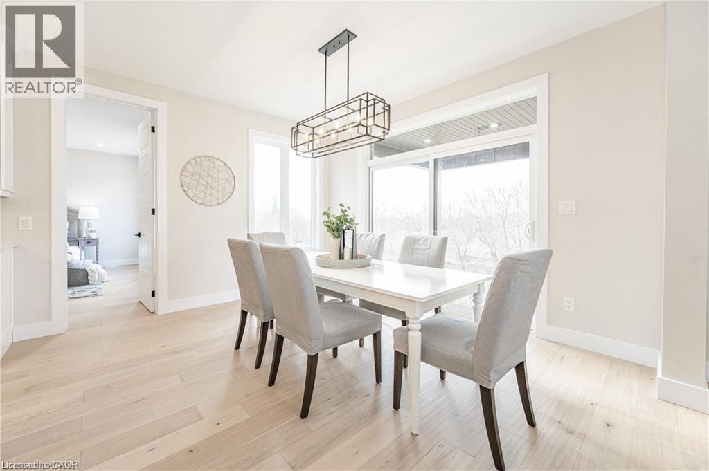 1050 Walton Avenue, North Perth, ON - Indoor Photo Showing Dining Room