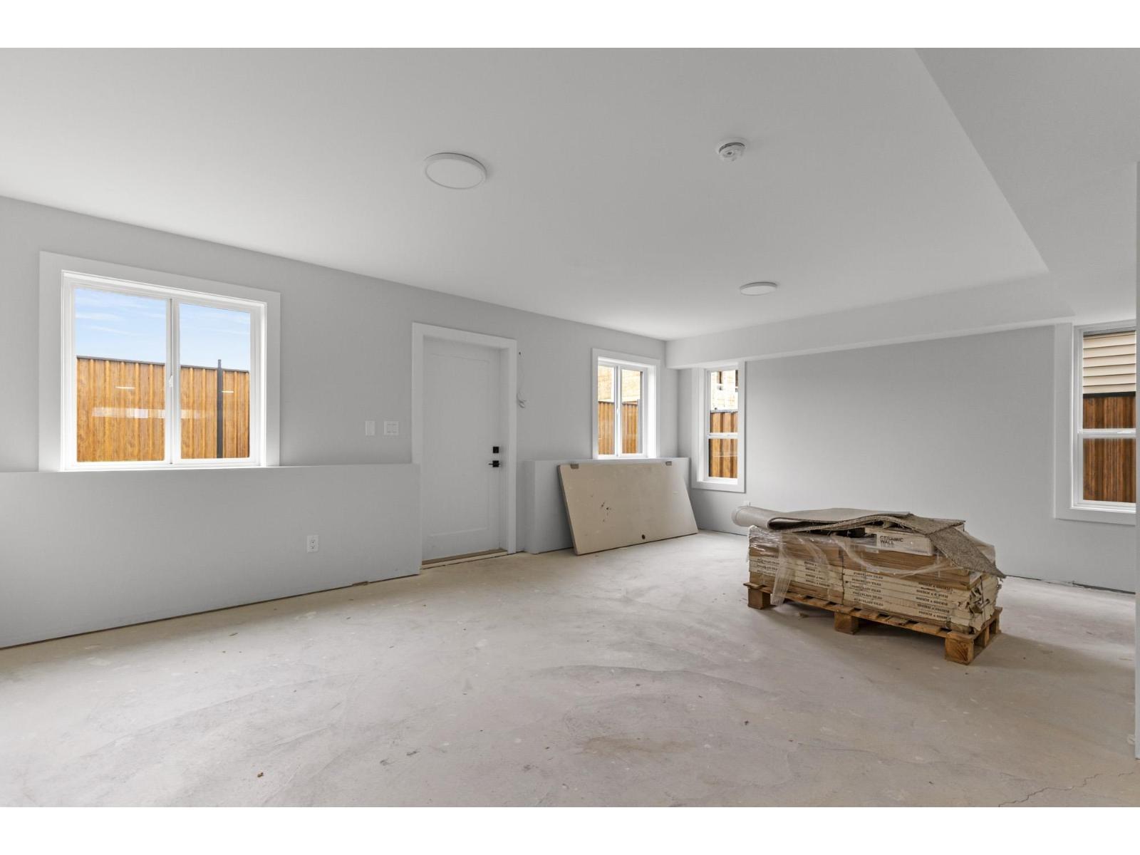 8588 Dunbar Way, Mission, BC - Indoor