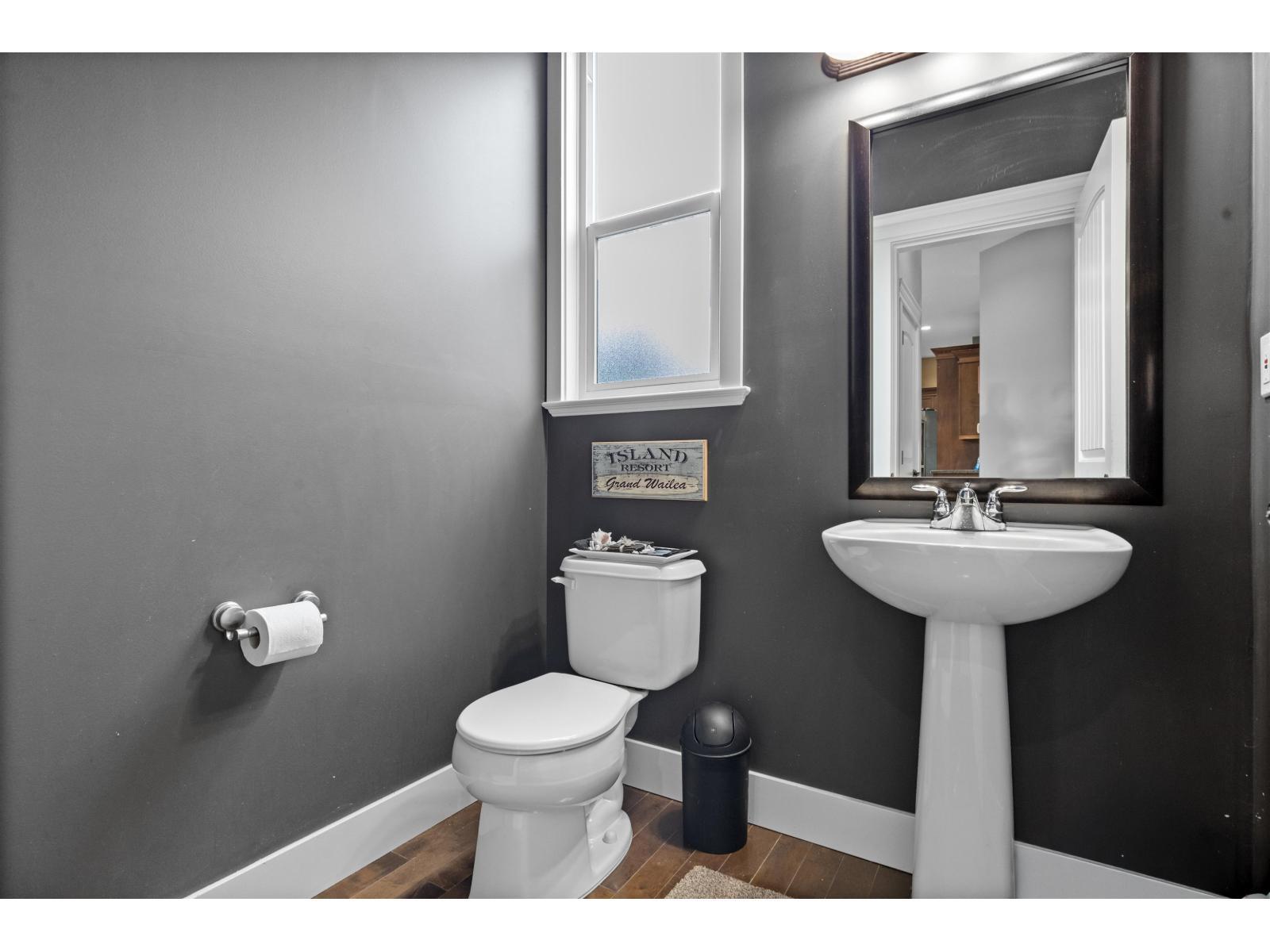 15072 61B Avenue, Surrey, BC - Indoor Photo Showing Bathroom