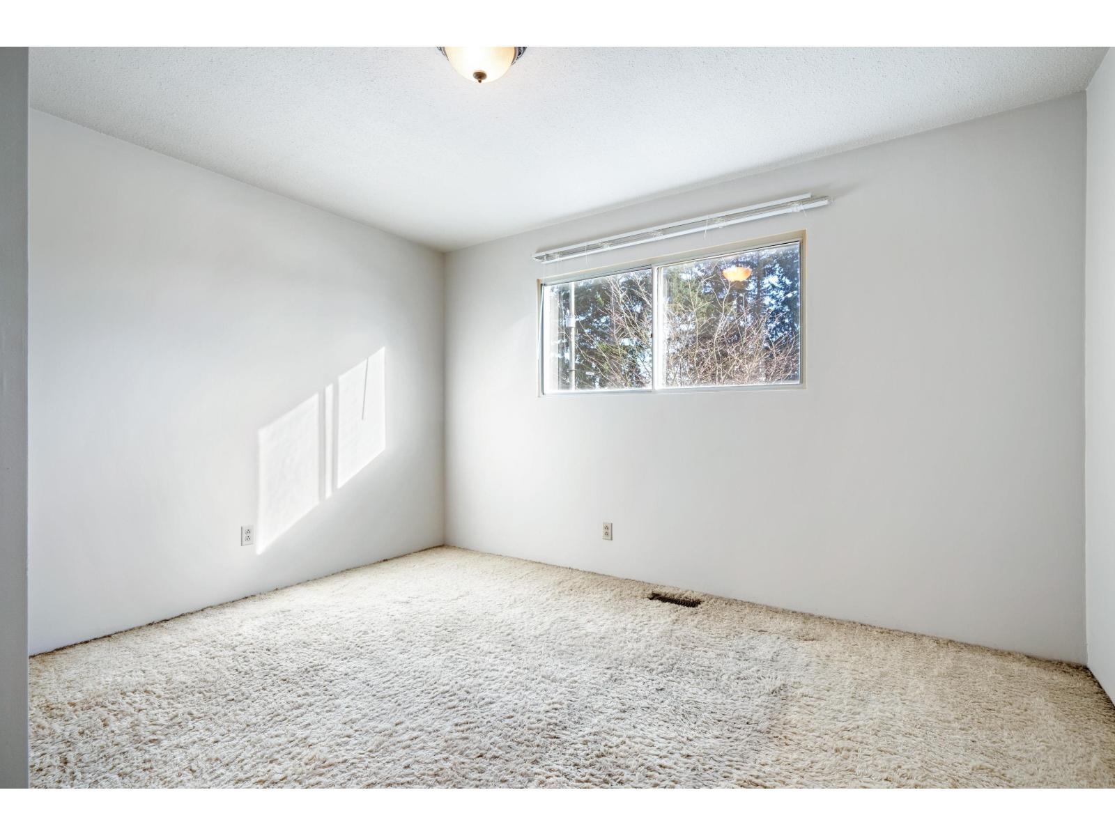 6055 172 Street, Surrey, BC - Indoor Photo Showing Other Room