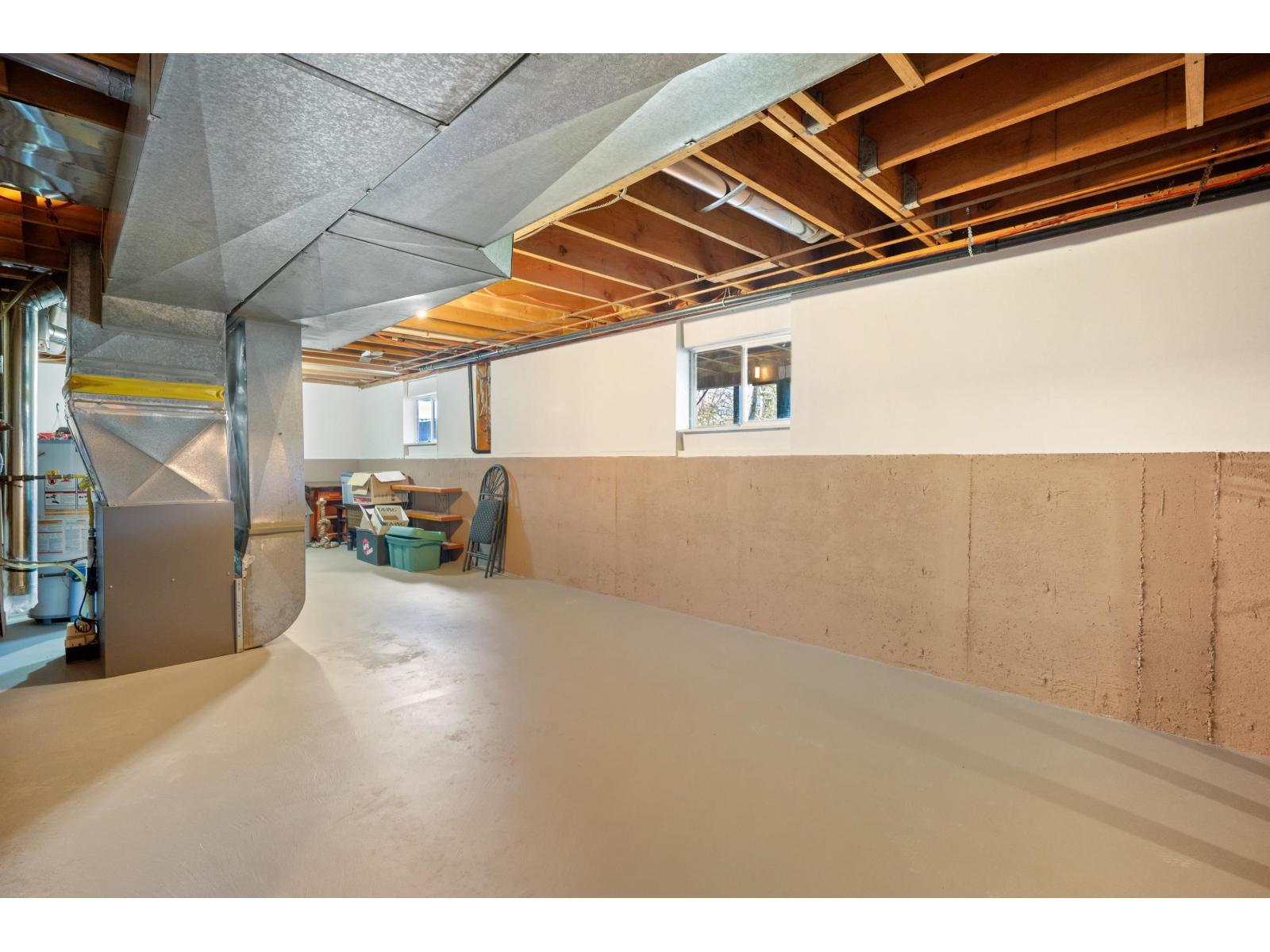 6055 172 Street, Surrey, BC - Indoor Photo Showing Basement