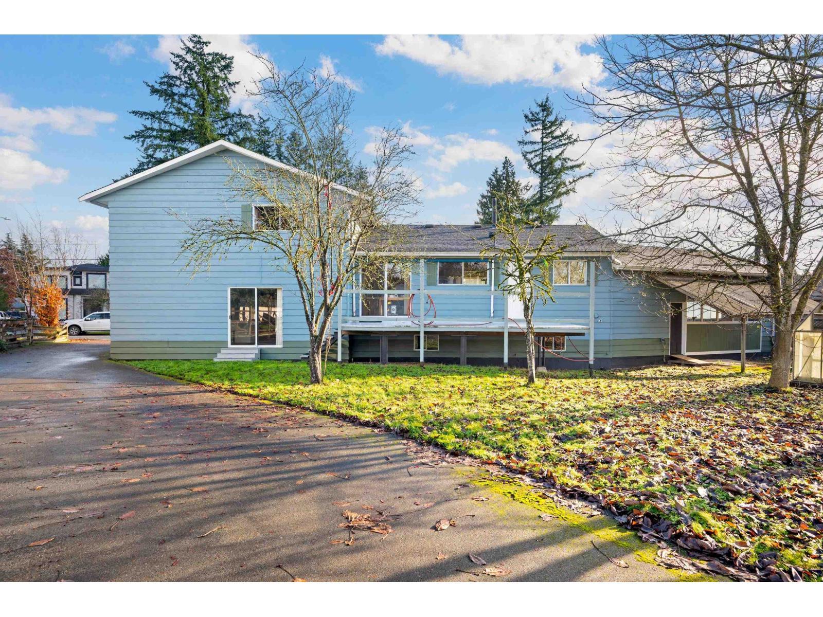 6055 172 Street, Surrey, BC - Outdoor