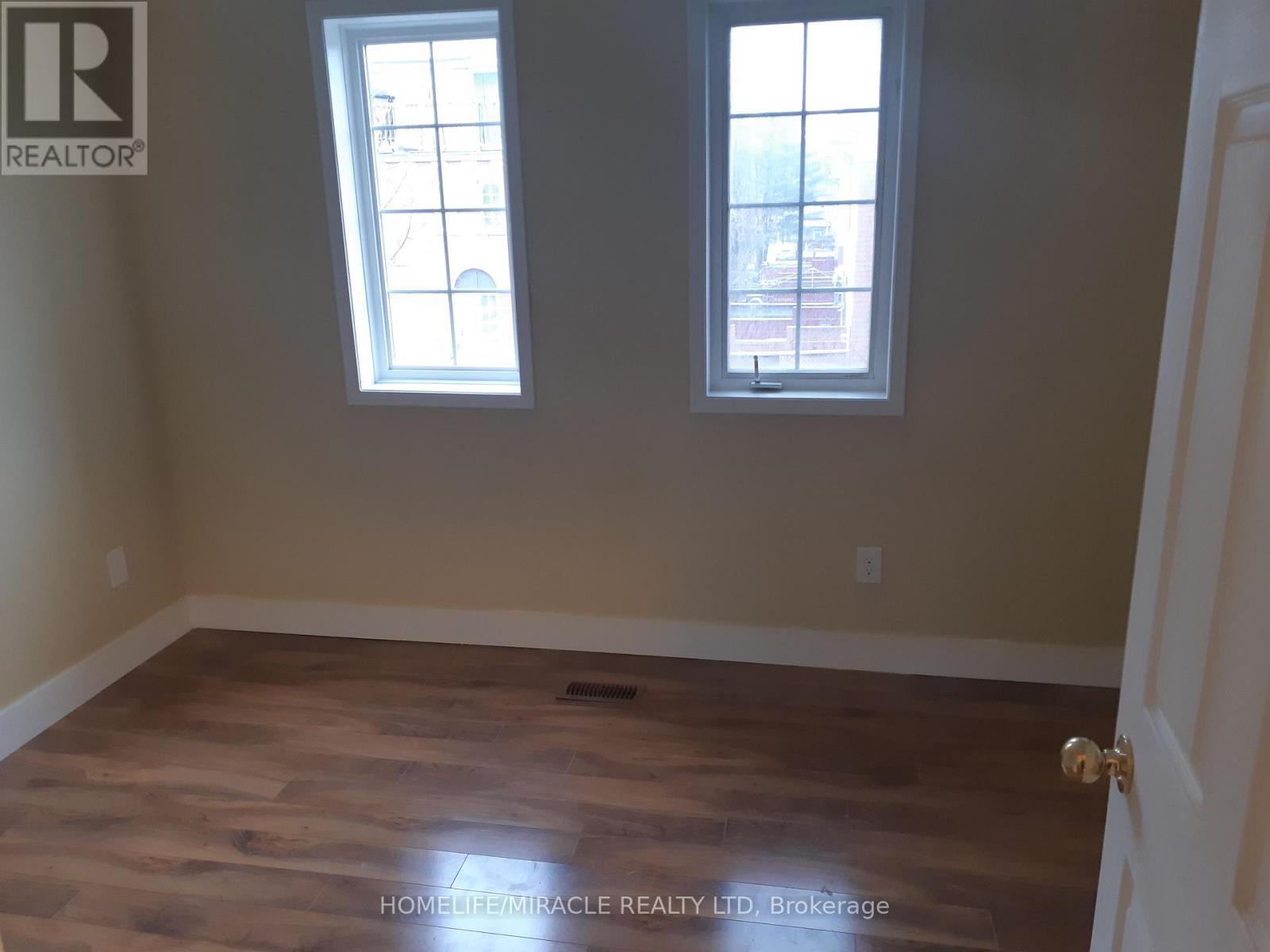 8 - 189 Galloway Road, Toronto, ON - Indoor Photo Showing Other Room