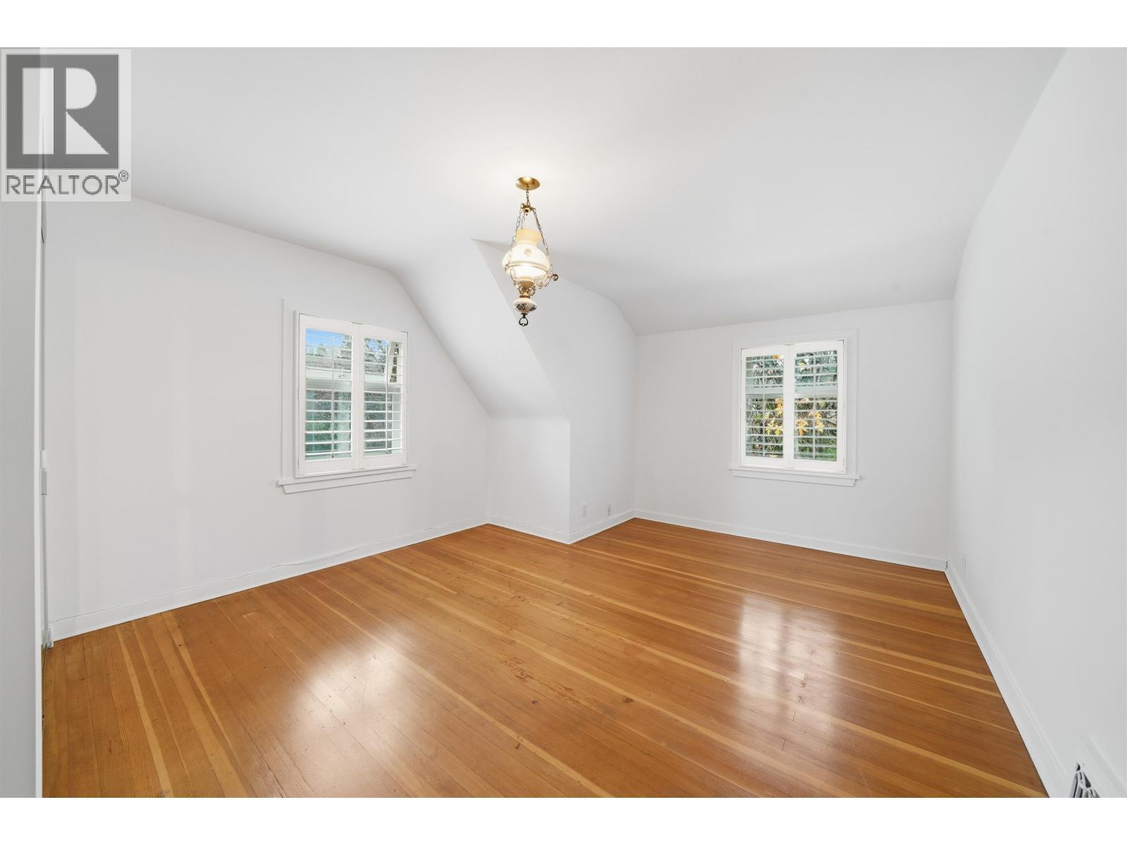 5761 Holland Street, Vancouver, BC - Indoor Photo Showing Other Room