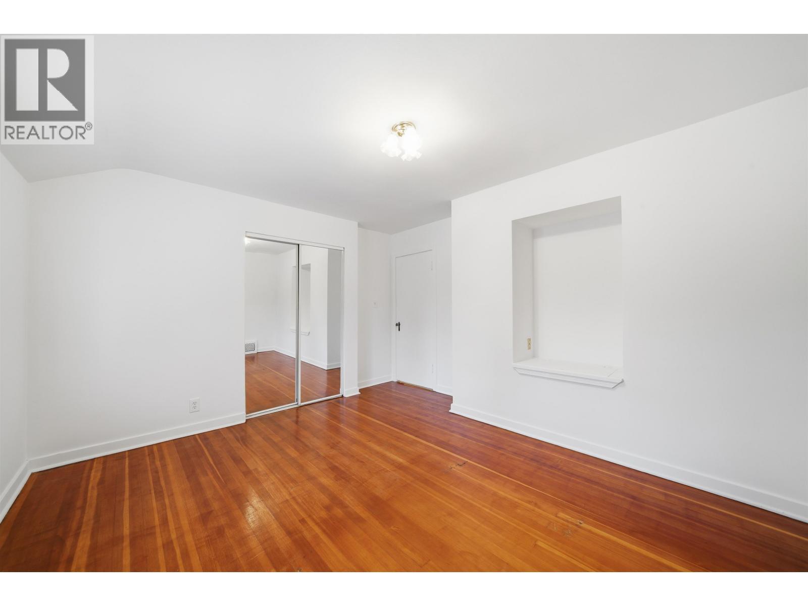 5761 Holland Street, Vancouver, BC - Indoor Photo Showing Other Room