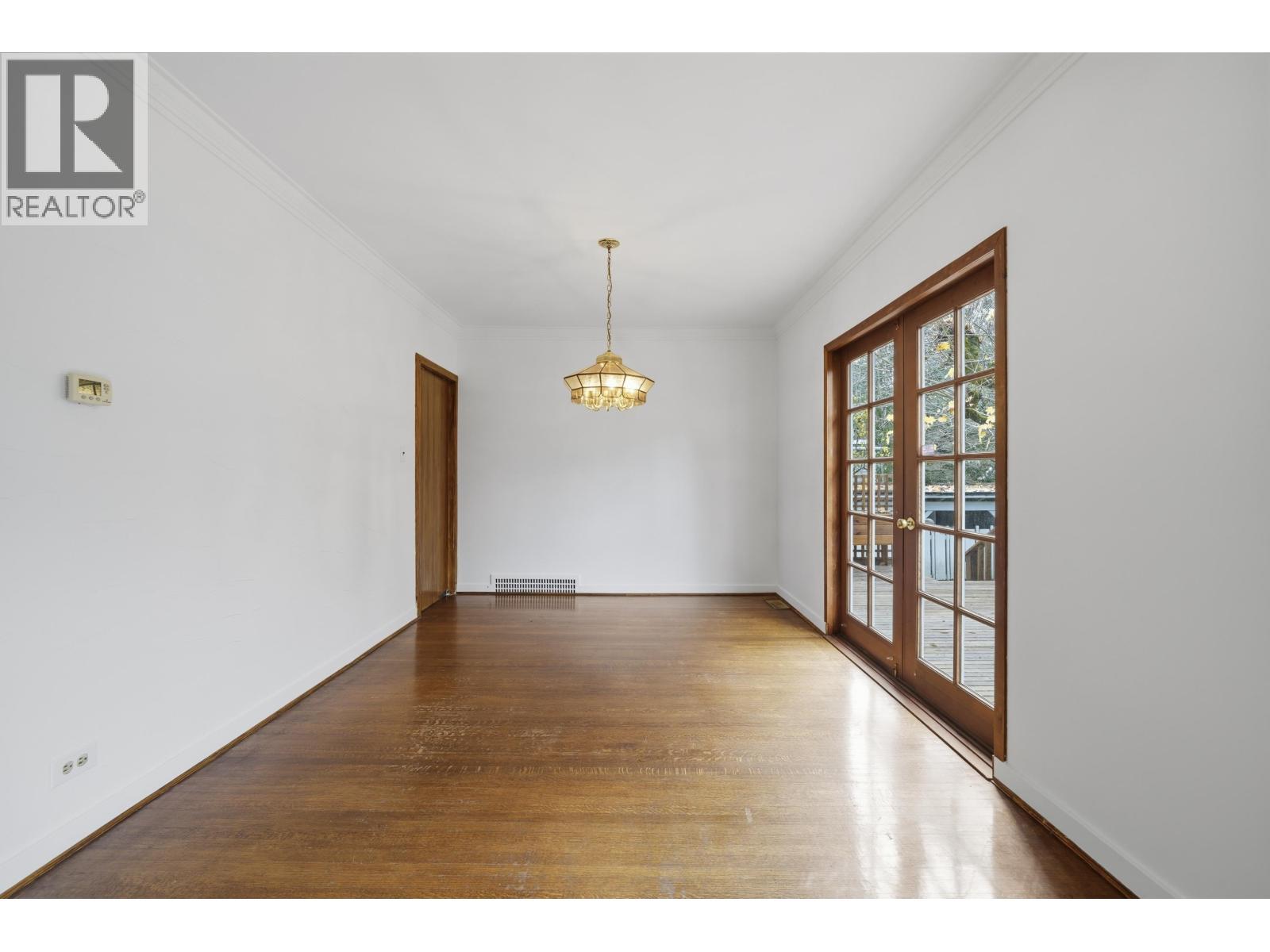 5761 Holland Street, Vancouver, BC - Indoor Photo Showing Other Room