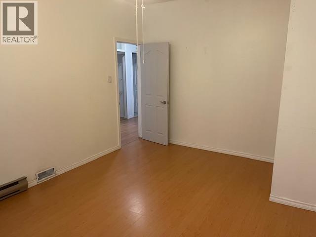 3034 Glen Drive, Vancouver, BC - Indoor Photo Showing Other Room