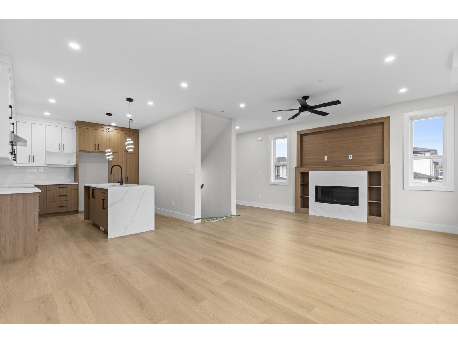 8590 Dunbar Way, Mission, BC - Indoor