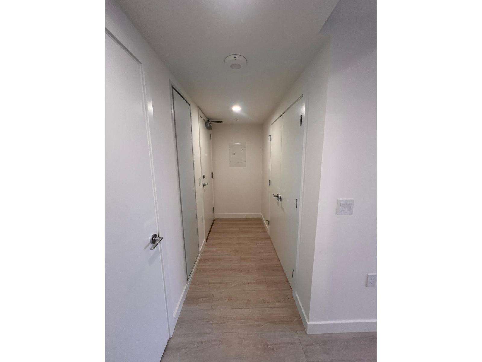 606 13675 107A Avenue, Surrey, BC - Indoor Photo Showing Other Room